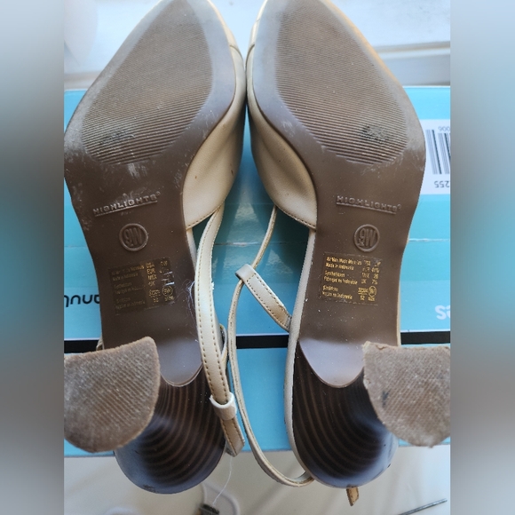 Highlights shoes - Picture 4 of 4